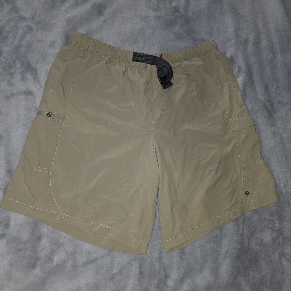 Columbia Mens XL Khaki Omni-Shade Hiking Shorts Tan Outdoor Trekking
